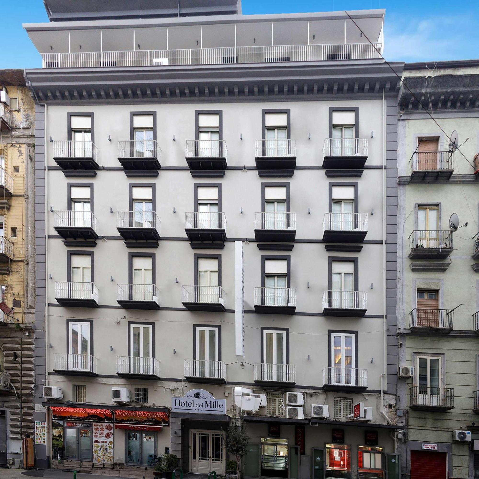 Hotel Dei Mille Napels Buitenkant foto